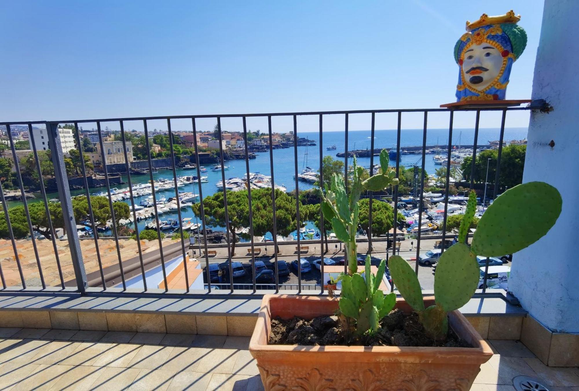 Luxury Sisters House "Il Mare Sole" Villa Catania Bagian luar foto